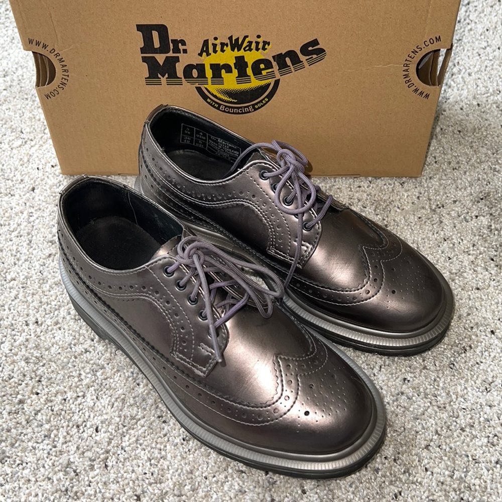 AUTH NIB DR. MARTENS 3989 IN PEWTER SPECTRA PATENT US 5